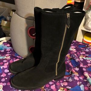 Vionic Black Heeled Boots with Side Zipper